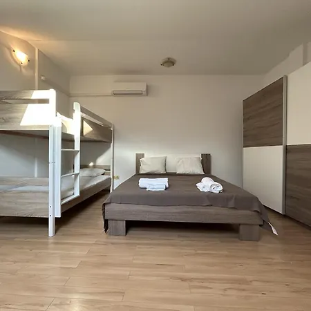 Dua Al Mar With Parking Garage Apartment Rovinj Exterior photo