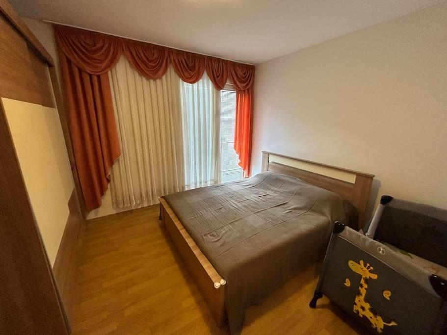 Dua Al Mar With Parking Garage Apartment *